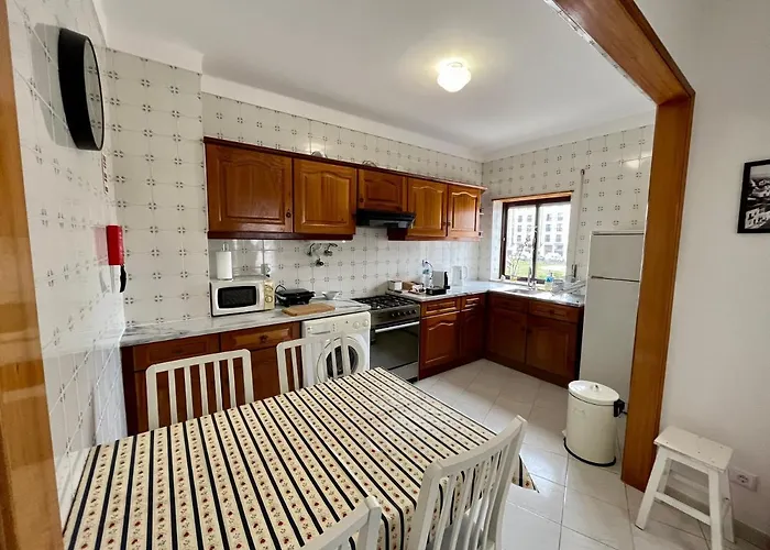 Apartman Casa Da Estacao_sao Martinho Do Porto *